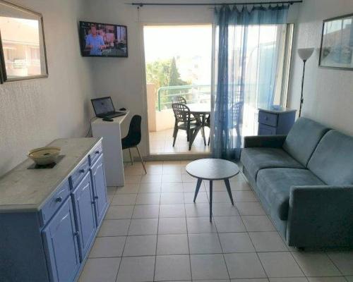 Fréjus location bord de Mer Piscine Parking Terrasse Wifi