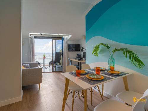 Living Las Canteras Homes - SEA BREEZE BEACHFRONT