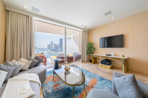EDEN'S Homes & Villas - FIVE Palm Residences photo 3