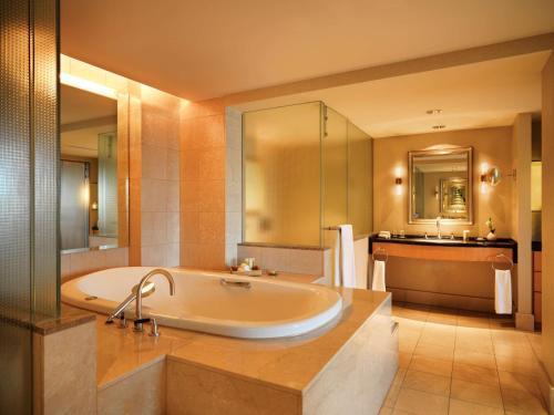 Koupelna v ubytování Hyatt Regency Köln