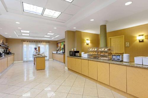 La Quinta by Wyndham Orlando I Drive/Conv Center Image
