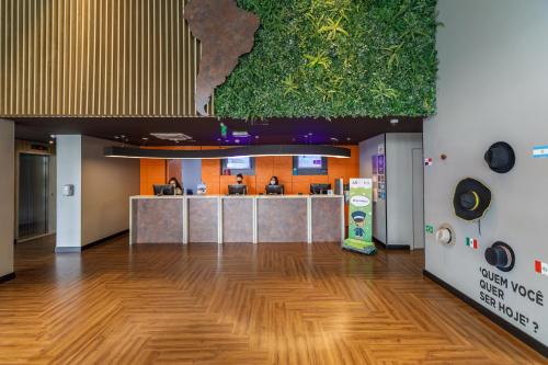 Ο χώρος του λόμπι ή της ρεσεψιόν στο ibis Styles Sao Paulo Barra Funda
