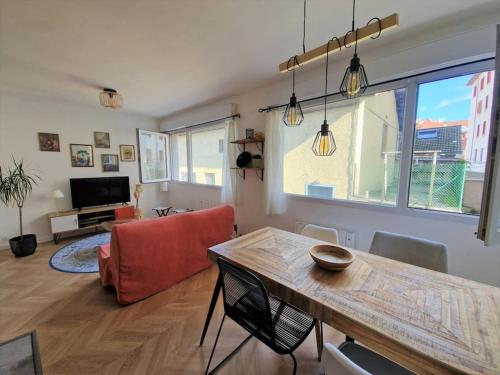 Magnifique appartement & parking à 1000m du lac by ImmoConciergerie