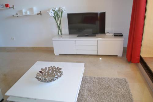 Duquesa Village 2115