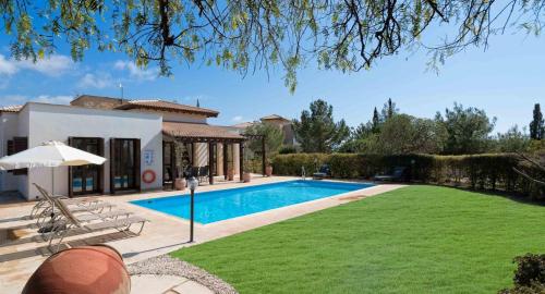 Beautiful Villa Dionysus with Private Pool in Peaceful Location - Aphrodite Hills
