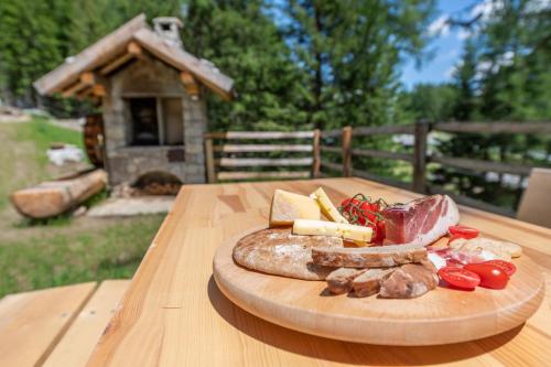Comida en o cerca de este apartamento
