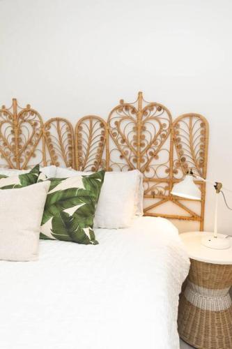 Welcome to Beach and Main - Main Suite