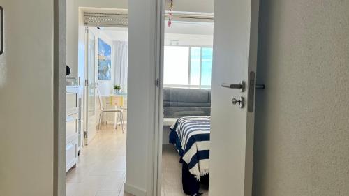 Sun & Sea 706