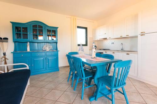 Cucina o angolo cottura di Residence SardegnaSummer Li Cuppulati