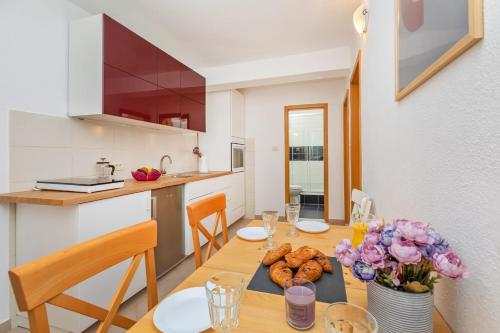 BIS Apartments 1 & 2