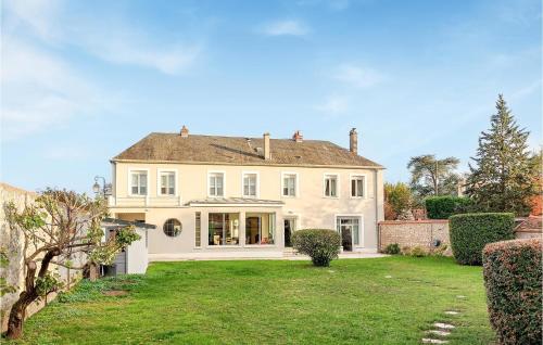 Nice Home In trchy With Wifi And 4 Bedrooms