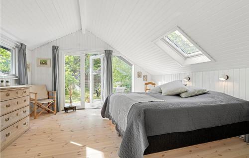 Postel nebo postele na pokoji v ubytování Cozy Home In Gilleleje With Kitchen