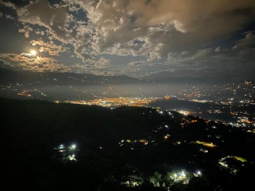 フロリダブランカにあるRuitoque Maravillosa Vista 1,5 Km Parque Parapenteのギャラリーの写真