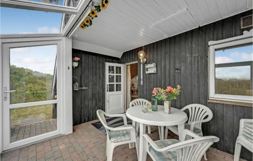 Μπαλκόνι ή βεράντα στο Beautiful Home In Ringkøbing