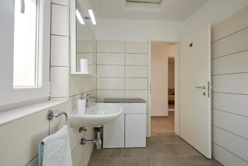 Ένα μπάνιο στο House Dvor