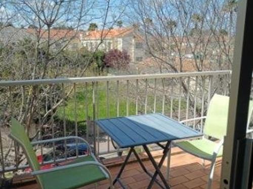 Appartement cosy avec terrasse à Balaruc-les-Bains, proche thermes, équipé, animaux acceptés - FR-1-680-28