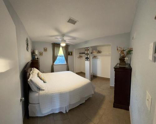 Ένα ή περισσότερα κρεβάτια σε δωμάτιο στο Arritola B and B Ranch