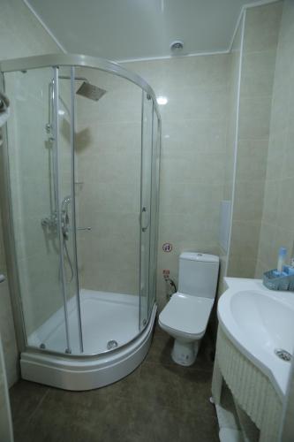 Ένα μπάνιο στο HOTEL NAVRUZ