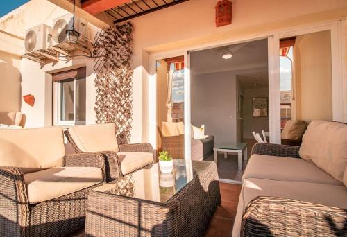 Posezení v ubytování Lovely penthouse in Marbella Centre