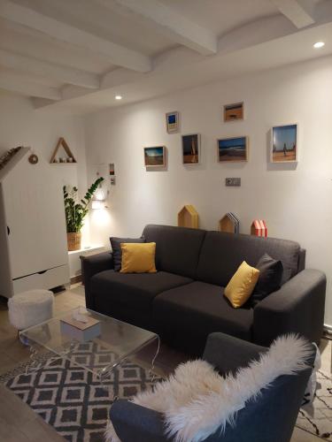 Photo de la galerie de l'établissement COMME UNE MAISON, duplex terrasse hypercentre de Trouville, à Trouville-sur-Mer