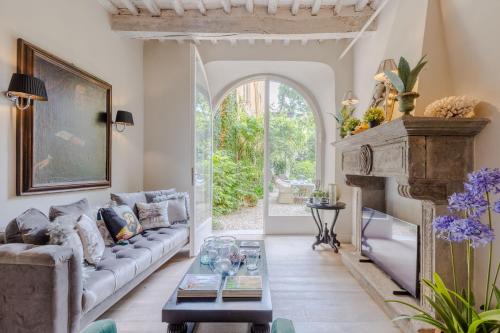 Casa Vanny, an Apartment with Private Garden