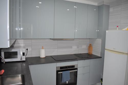 Torri apartments - 3 mins walk to beach photo 20