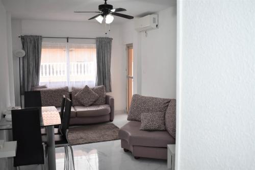 Torri apartments - 3 mins walk to beach photo 23