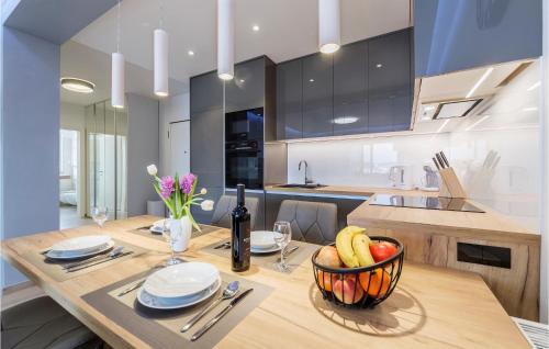 Beautiful Apartment In Pula
