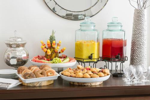 Jídlo v hotelu nebo okolí