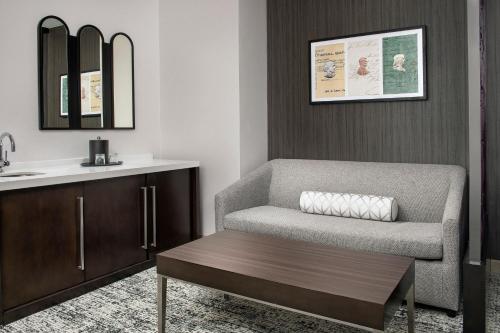 Courtyard by Marriott San Diego Downtown Image