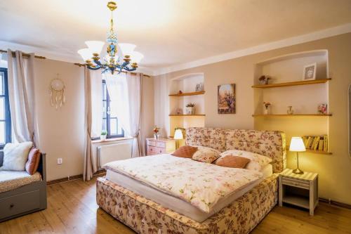 Postel nebo postele na pokoji v ubytování Rustic House v Lužických horách