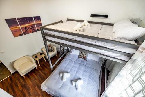 Blanket Cozy Apartments Central
