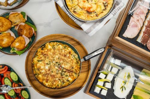 Jídlo v aparthotelu nebo okolí