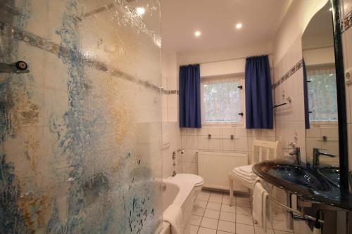 Koupelna v ubytování Strandvilla Hubertus - Suite Kandinsky