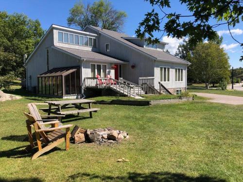 5 Bedroom Cottage on Georgian Bay - The Victoria