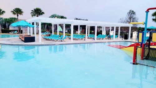 New Upscale 8BR Kissimmee Retreat with Private Pool, Spa & Resort Amenities - 7 Mi to Disney! photo 48
