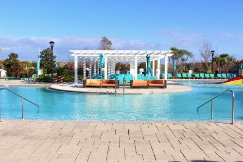 New Upscale 8BR Kissimmee Retreat with Private Pool, Spa & Resort Amenities - 7 Mi to Disney! photo 46