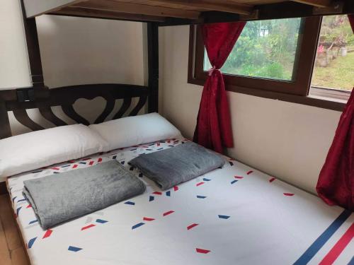 Andrea and Aaron’s Place @ Hanbi mansion