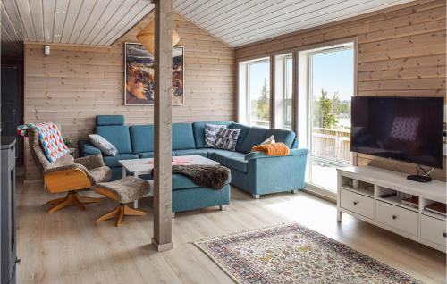 TV a/nebo společenská místnost v ubytování 4 Bedroom Beautiful Home In Sjusjøen