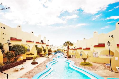 Bazén v ubytovaní Mareverde Resort- Costa adeje Tenerife alebo v jeho blízkosti
