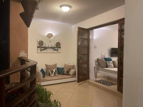 Φωτογραφία από το άλμπουμ του Cozy 2-bedroom beachfront villa-Lamera στη Μομπάσα
