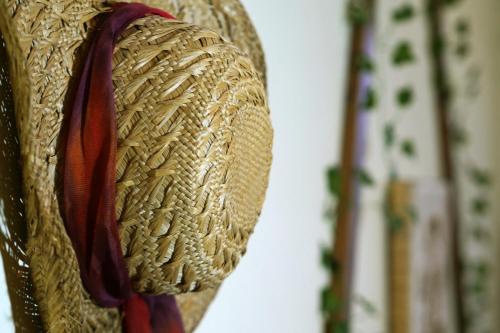 a close up of a purse hanging on a wall at Grace, apartamento con terraza y vistas in Talarn