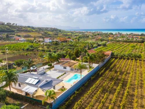 Elegant property located in Trappeto