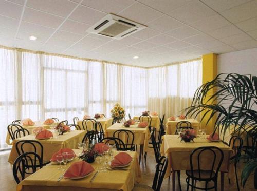 Gallery image of Hotel Capitol in Pesaro