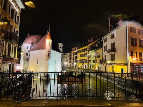 Appartement moderne vieille ville PARKING GRATUIT