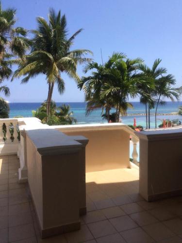 Jewel Grande Private Condo