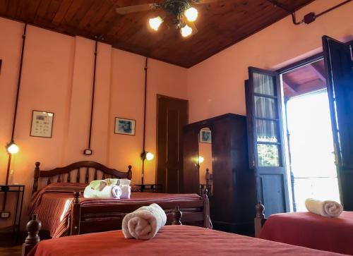 Hostal Las Golondrinasにあるベッド