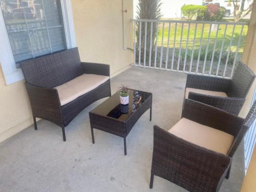 PALM COVE VACATION HOME- One level, Community pool, Pet Friendly photo 46