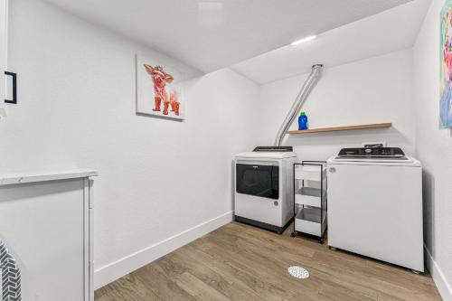 A cozinha ou cozinha compacta de Ash Cir Stylish Family friendly, Hot Tub and Wi-Fi