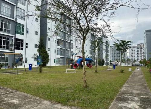 Κήπος έξω από το Homestay Millazzz Apparment Ipoh